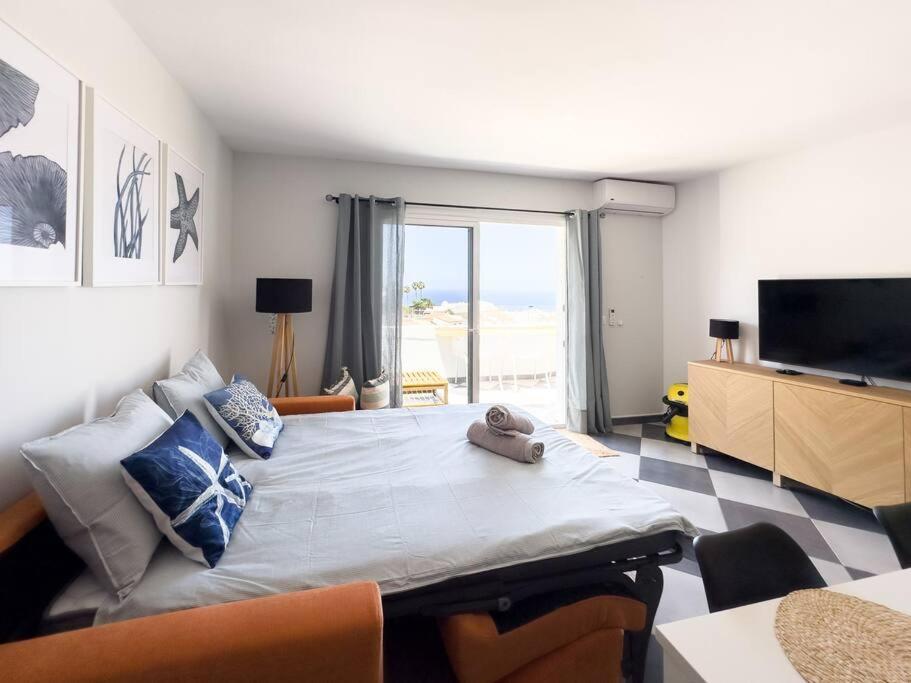 Serenity Ocean View 1br With Pool In Valley Costa Adeje (Tenerife)