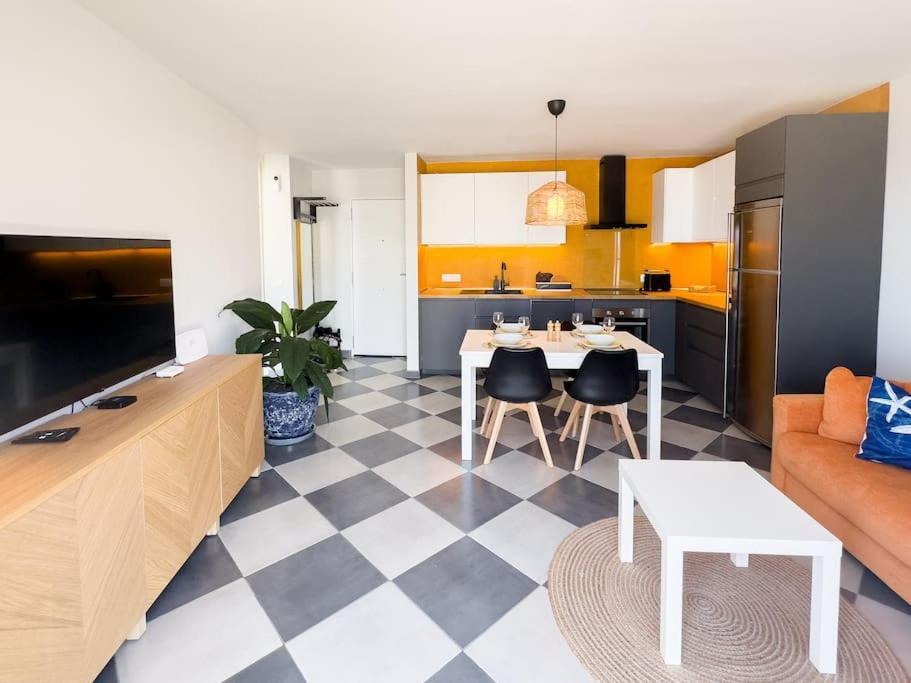Serenity Ocean View 1br With Pool In Valley Costa Adeje (Tenerife)