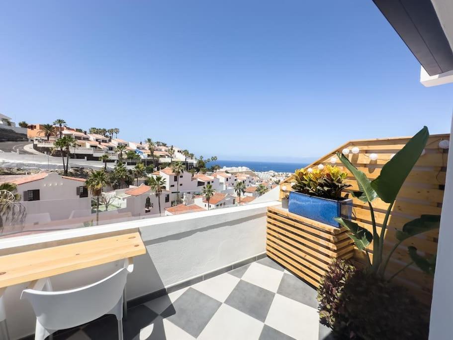 Serenity Ocean View 1br With Pool In Valley *