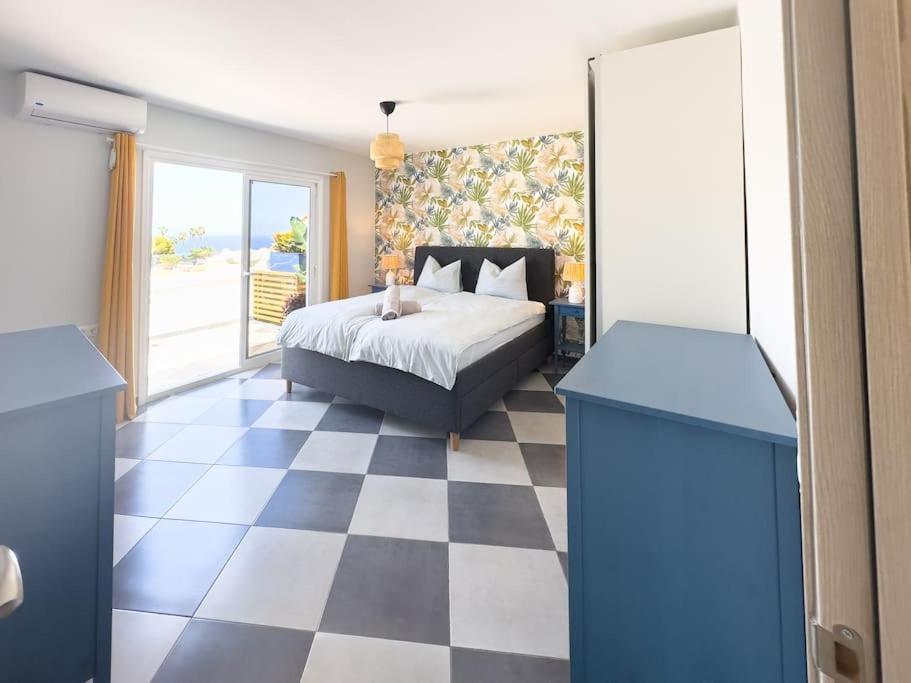 Serenity Ocean View 1br With Pool In Valley *