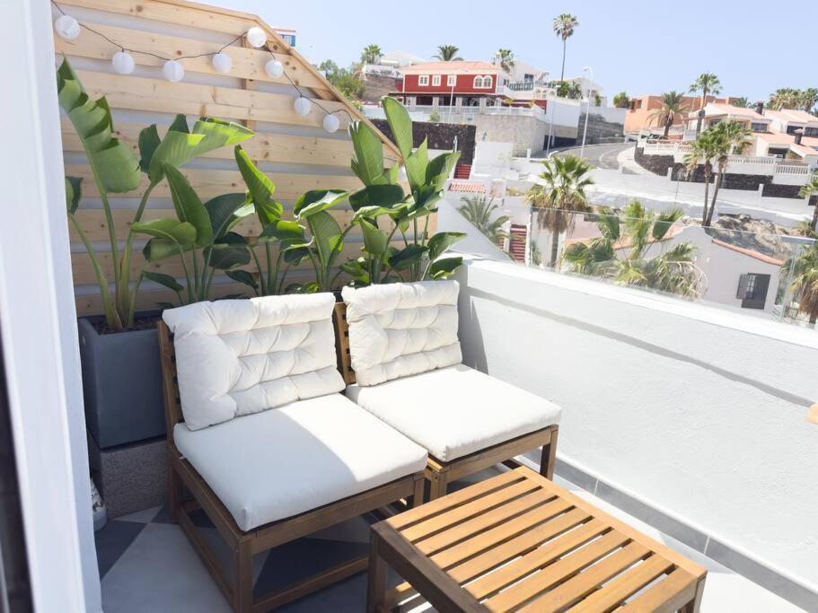 Serenity Ocean View 1br With Pool In Valley Apartment